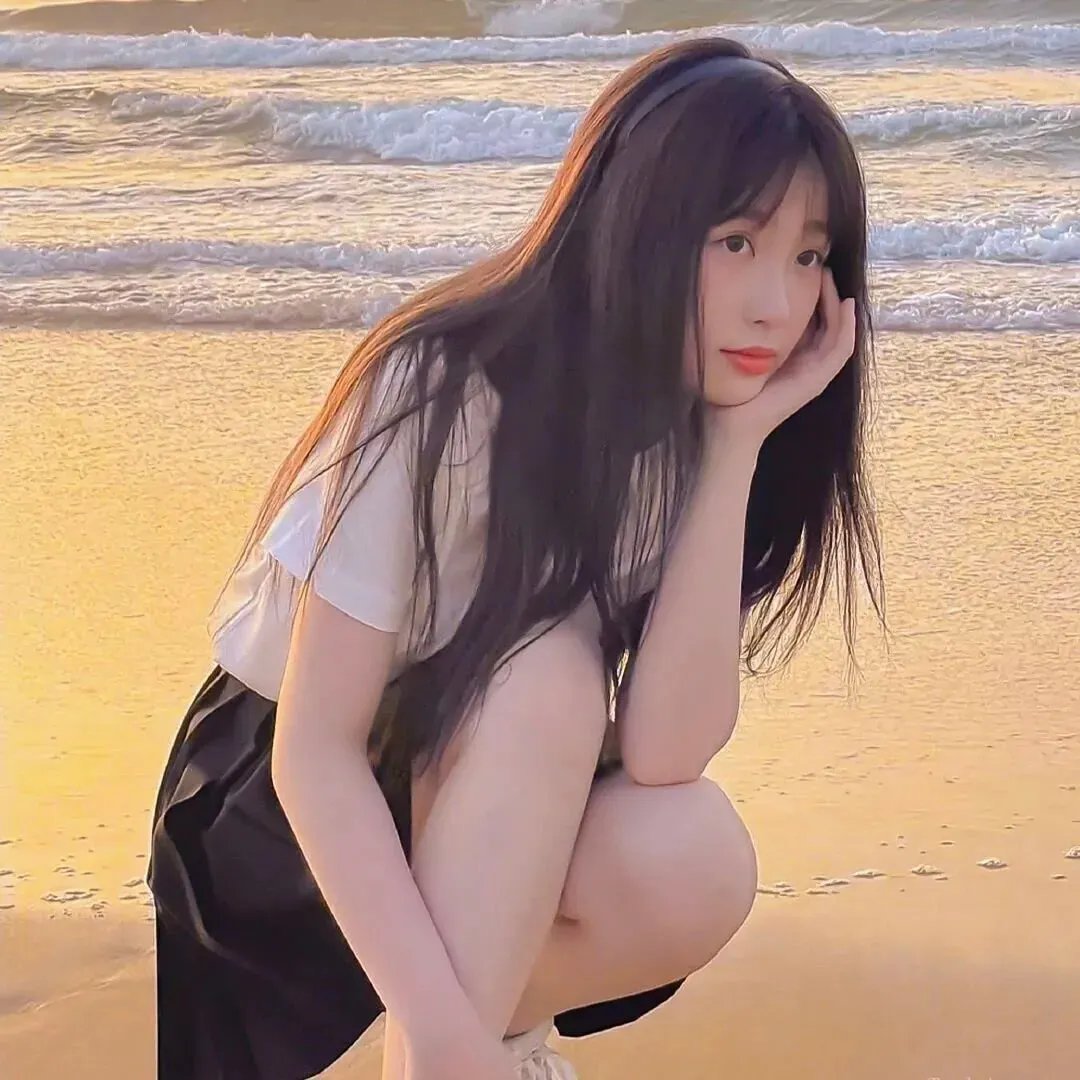 三个摩登女性